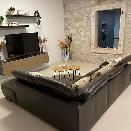 Βίλα Makale Ουμάγκ