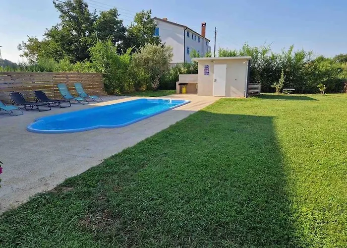 Villa Makale